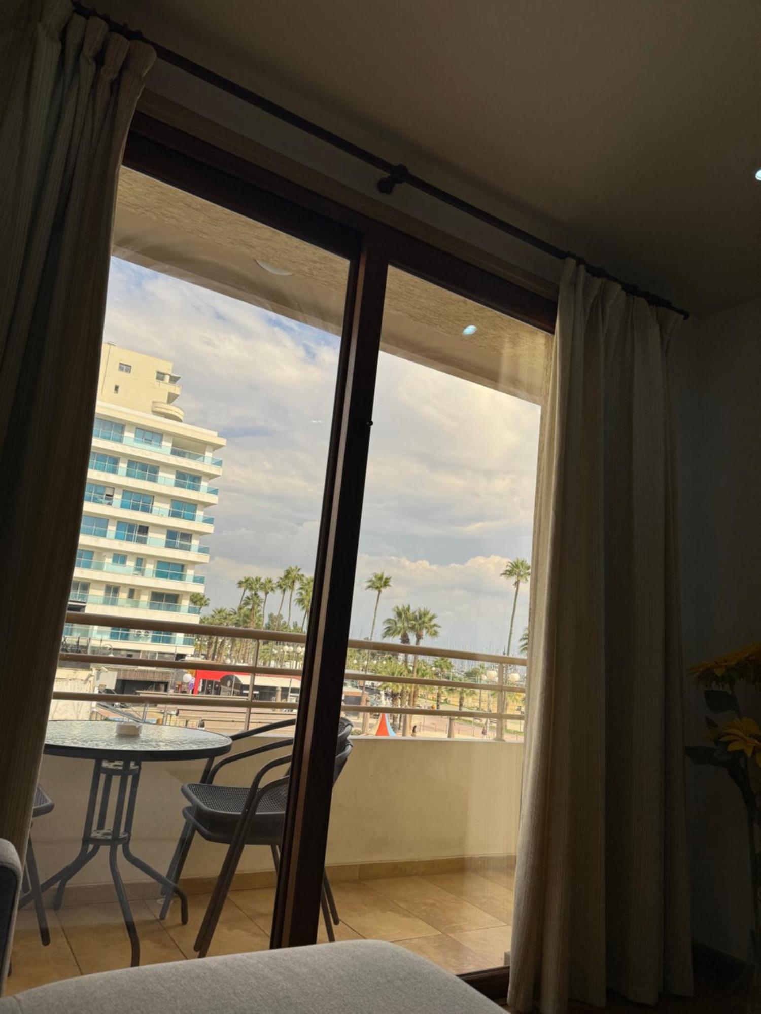 Ithaki Phinikoudes Apartment No. 105 Larnaca Luaran gambar